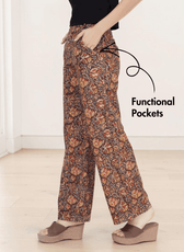 Women's wide leg pants with functional pockets and high waist in floral print