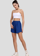Stylish blue training shorts from the 'Maria' sewing pattern. Designed for comfort and movement with a relaxed fit and elastic waistband.