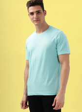 Classic men's round neck T-shirt in light blue. A clean-cut short sleeve design with a straight hem, perfect for casual wear.
