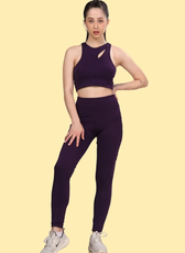 Stylish activewear coord set 'Layla' with a cutout sports bra and high-waisted leggings. Designed for comfort and flexibility during workouts.