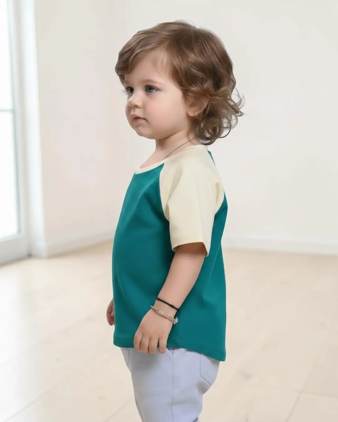 Kid's Raglan T-shirt Sewing Pattern 'Charlie'