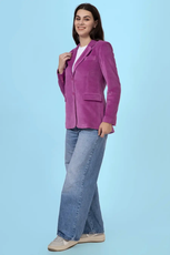 Full-length view of the Monroe blazer paired with jeans, demonstrating its versatility for different outfits. A digital sewing pattern for stylish outerwear.