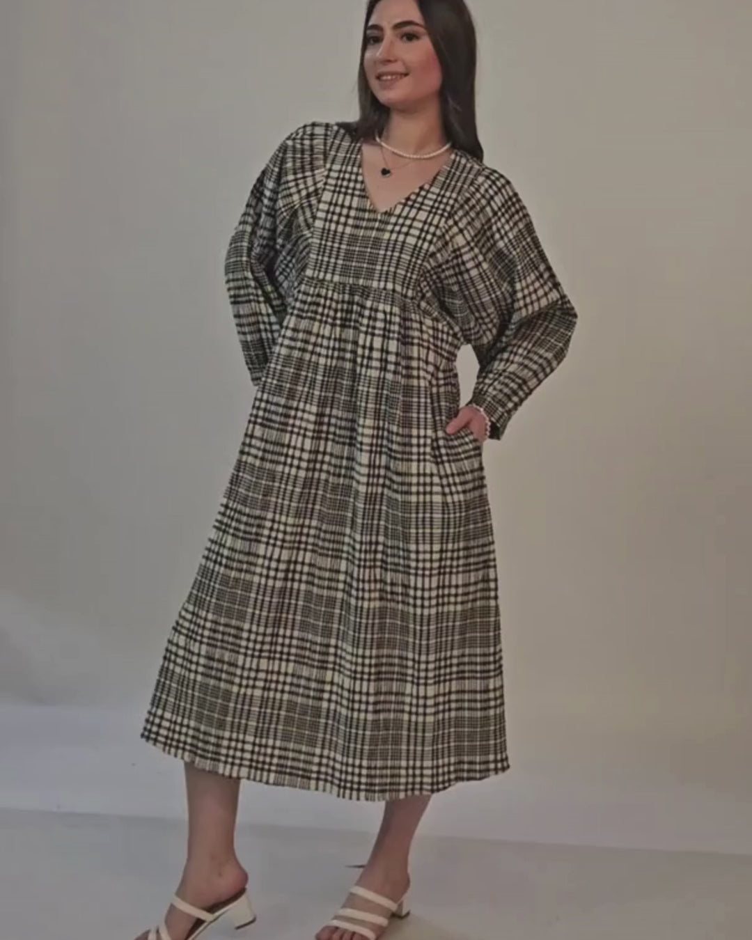 Plaid midi dress with long sleeves and V-neck, women's sewing pattern